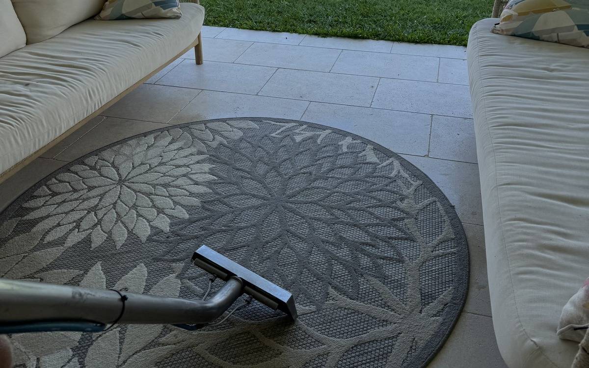 How the Gold Coast's Wet Season Changes Pest and Carpet Risk, Month by Month